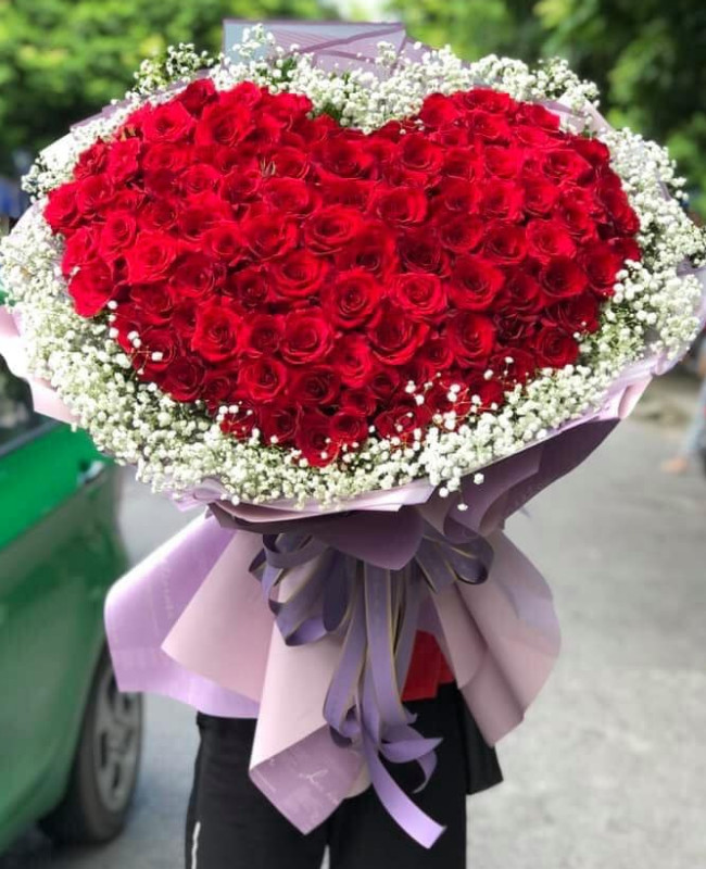 Bó hoa tặng bạn gái - CITY (243)